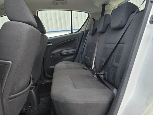 Suzuki Splash 2012 1.0 Petrol 362259483