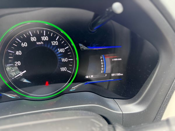2015 Honda vezel 1.5 hybrid auto, leather package 362299847