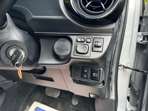 Toyota Aqua 2021 Petrol Hybrid 362412920