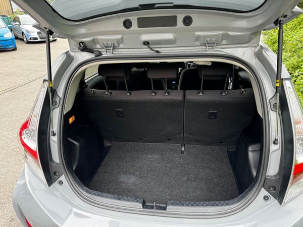 Toyota Aqua 2021 Petrol Hybrid 362412931
