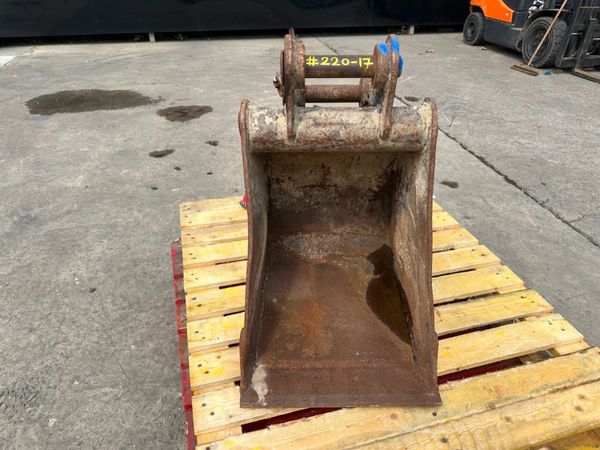 17 inch GUMMY DIGGING BUCKET ...45MM ...# 220-17 362451168