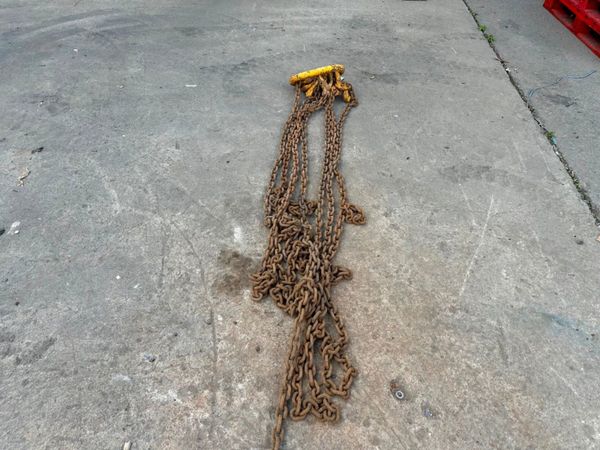 5.5 Metre ...6.7 ton ...lifting chains 4 LEG .... 362475267