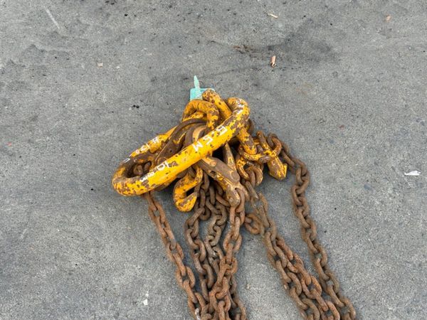 5.5 Metre ...6.7 ton ...lifting chains 4 LEG .... 362475268