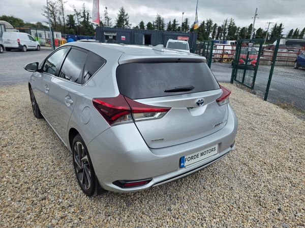 Toyota Auris 2016 362473975