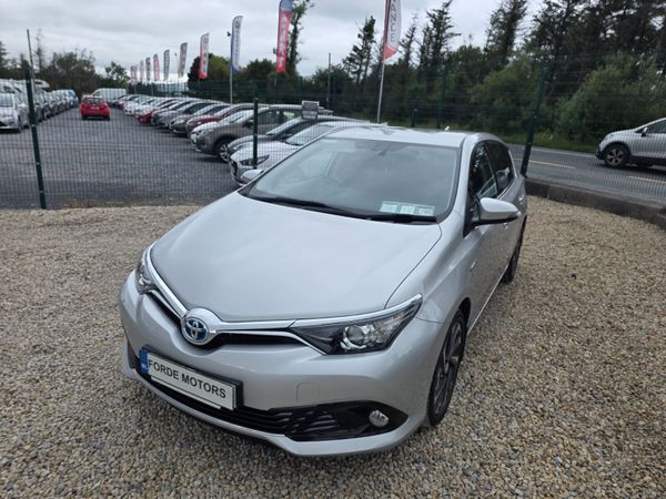 Toyota Auris 2016 362473972
