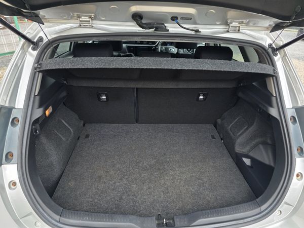 Toyota Auris 2016 362473983