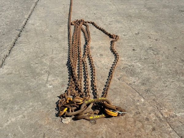 5.6 Metre ...6.7 ton ...lifting chains 4 LEG .... 362502440