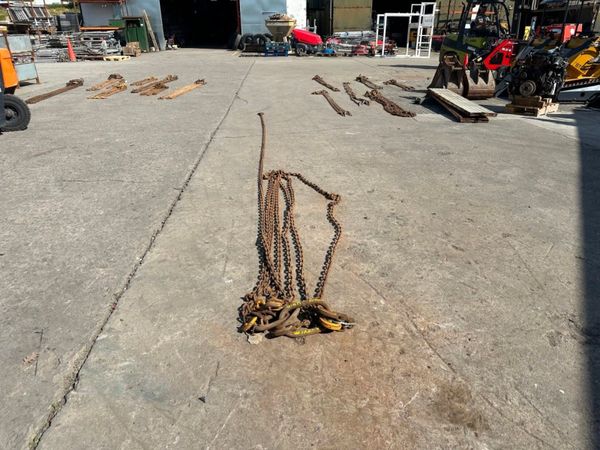 5.6 Metre ...6.7 ton ...lifting chains 4 LEG .... 362502441