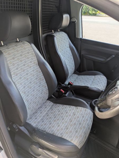 Volkswagen Caddy 2013 362503126