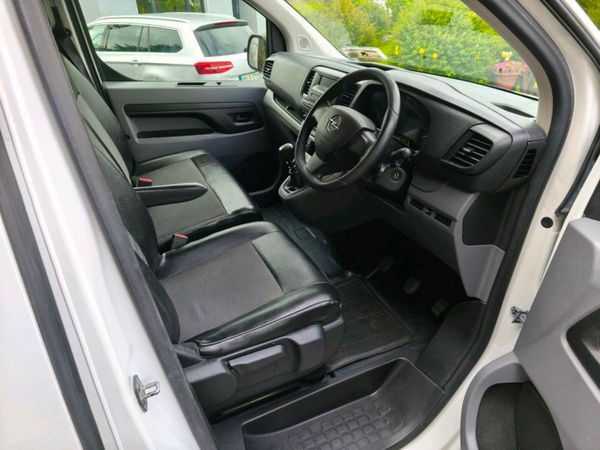 202 Opel Vivaro 1.5 362520833