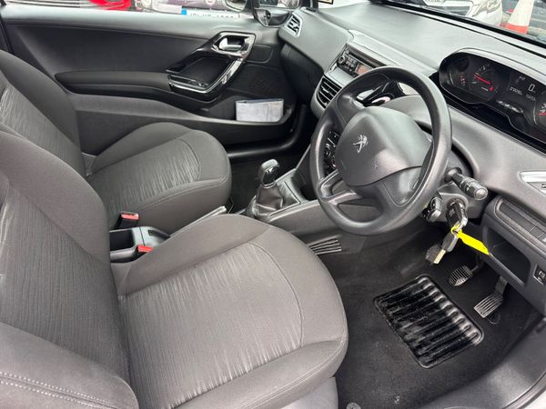 Peugeot 208 1.0 Petrol NCT TAX LOW KMS 362543815