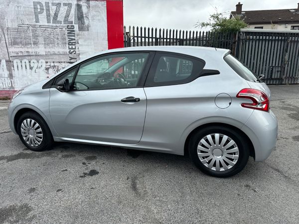 Peugeot 208 1.0 Petrol NCT TAX LOW KMS 362543813