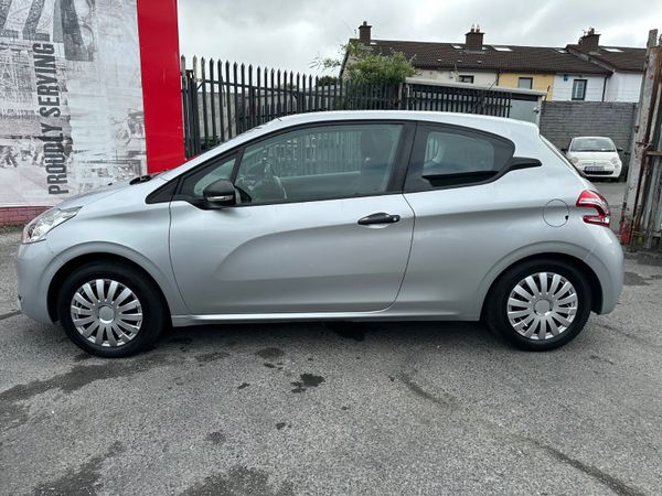 Peugeot 208 1.0 Petrol NCT TAX LOW KMS 362543821