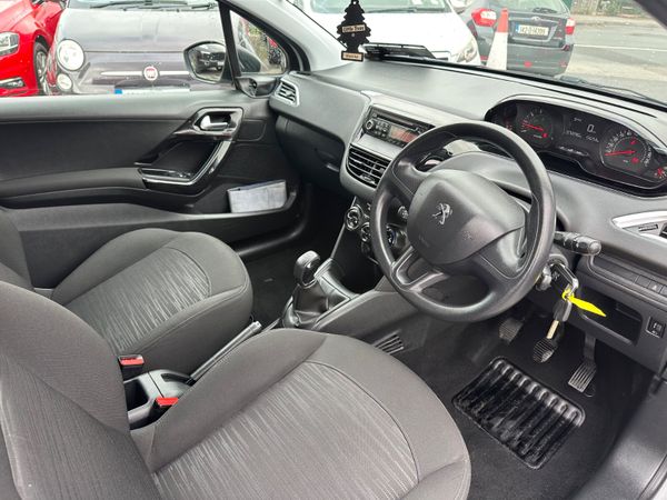 Peugeot 208 1.0 Petrol NCT TAX LOW KMS 362543837