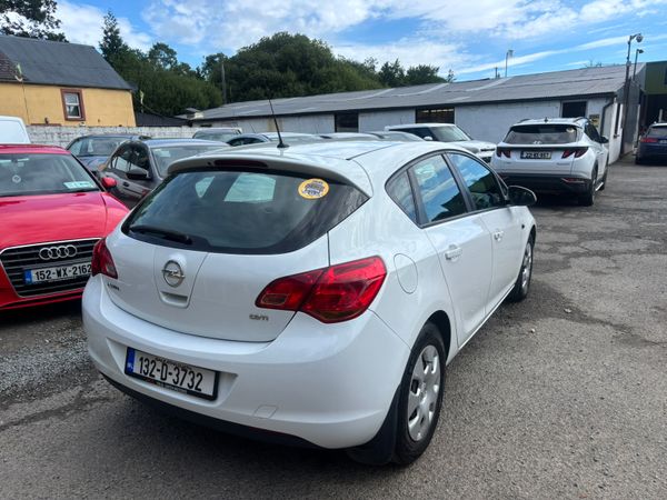 Ice White Opel Astra NCT Warranty 362560773