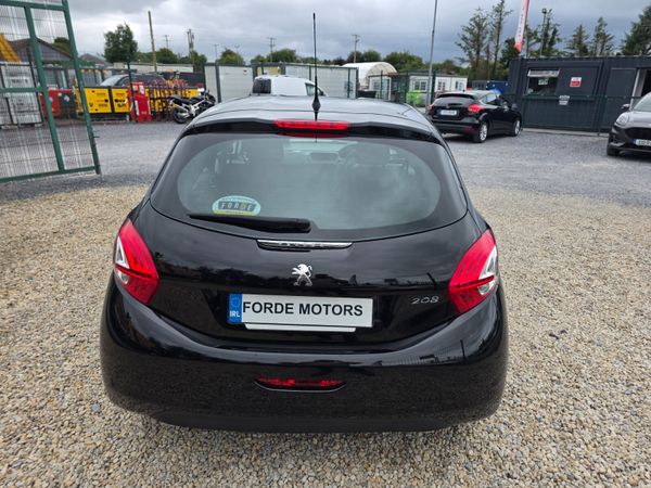Peugeot 208 2015 362576056