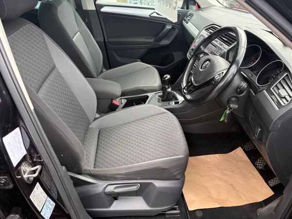 Volkswagen Tiguan Se 362576986