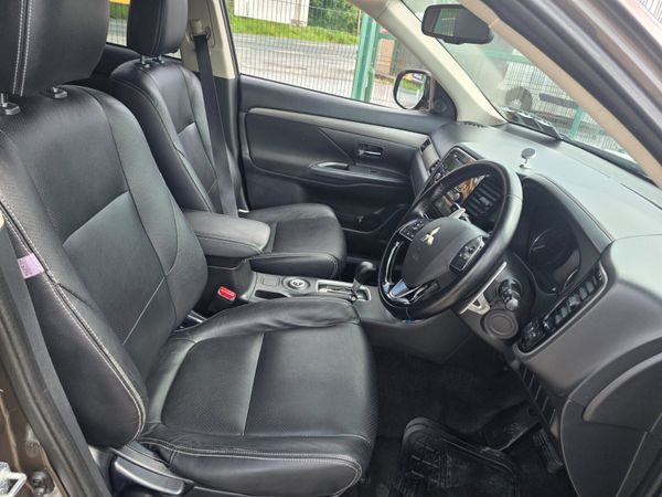 Mitsubishi Outlander 2015 Automatic 7 Seater 362586330