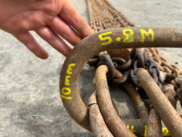 5.8 Metre ...8.4 ton ...lifting chains 4 LEG .... 362595108