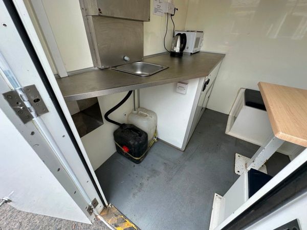 AJC SINGLE AXLE WELFARE UNIT 6 MAN ....0018 362592317