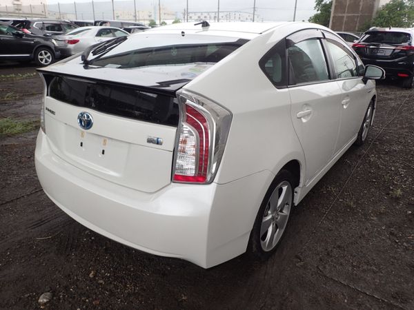 2014 Toyota Prius 1.8 Hybrid HIGH SPEC 362609548