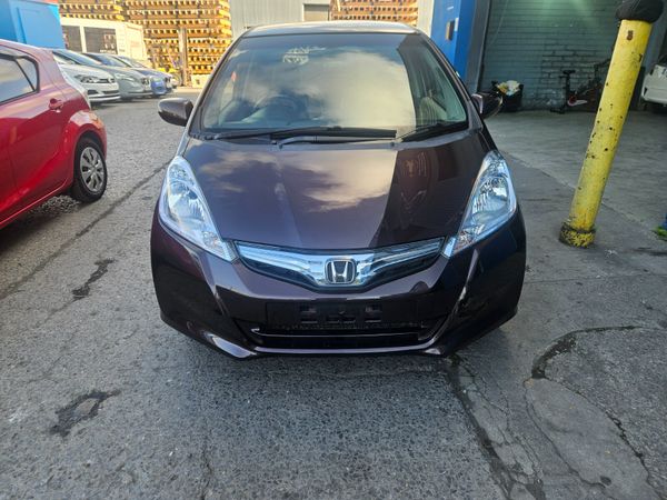 2012 Honda fit Hybrid Automatic 362613168