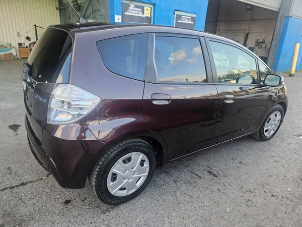 2012 Honda fit Hybrid Automatic 362613172
