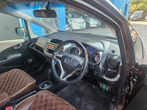 2012 Honda fit Hybrid Automatic 362613180