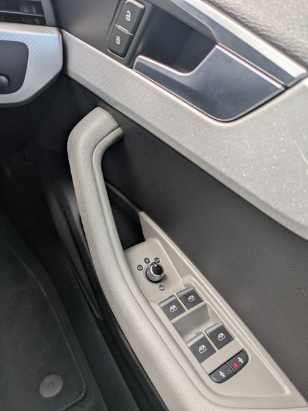 Audi A4/ S -TRONIC SE ULTRA /AUTO/ NCT & TAX 362627334