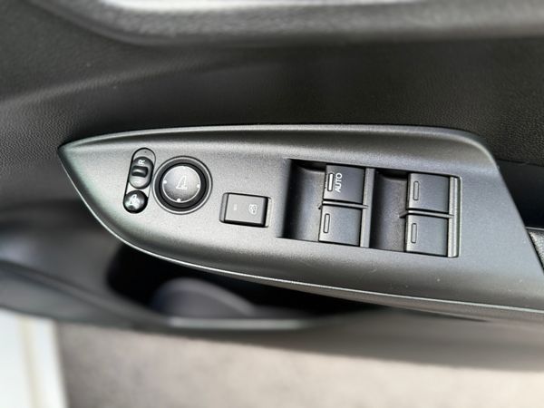 2019 Honda Fit 1.5 Petrol Hybrid ,Immaculate 362637121