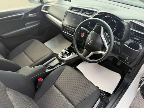 2019 Honda Fit 1.5 Petrol Hybrid ,Immaculate 362637122
