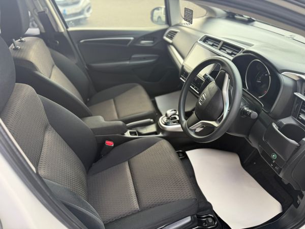 2019 Honda Fit 1.5 Petrol Hybrid ,Immaculate 362637123