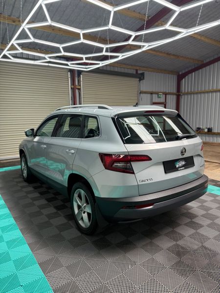 Skoda Karoq 2018 - Low mileage + Auto 362645254