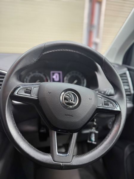 Skoda Karoq 2018 - Low mileage + Auto 362645255