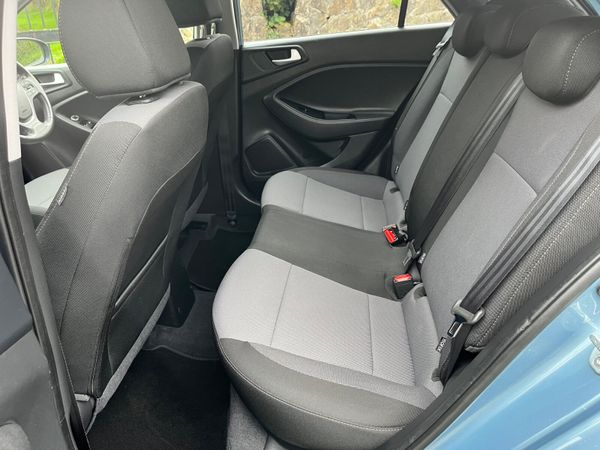 Hyundai i20 1.2 Deluxe 362669400