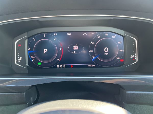 2020 (202) Volkswagen Tiguan R Line Tech 2.0 4 Mot 362670798
