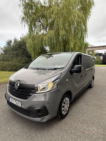 Renault Trafic 2015 LOW MILEAGE INCLUDES VAT 362692214