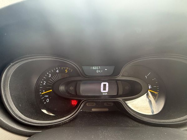 Renault Trafic 2015 LOW MILEAGE INCLUDES VAT 362692211