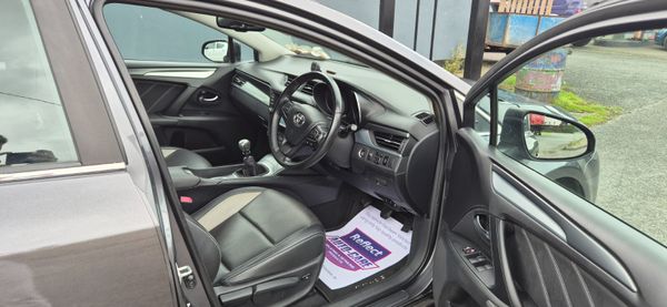 Toyota Avensis 2016 362702920