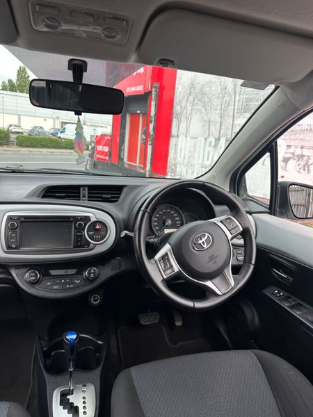 Yaris Auto hybrid Very Low KMS Irish Car 362712228