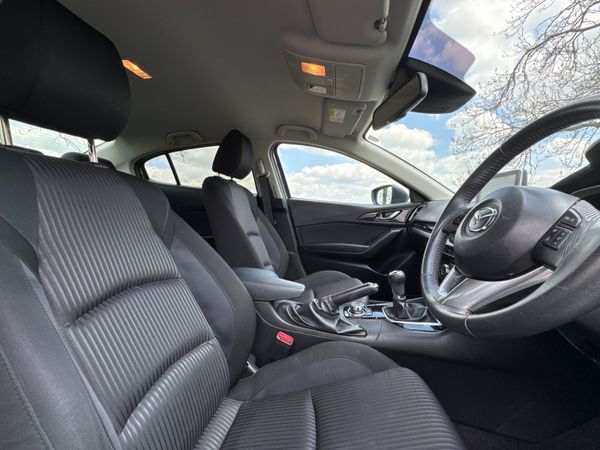 Mazda Mazda3 2016 Low Mileage 362727679