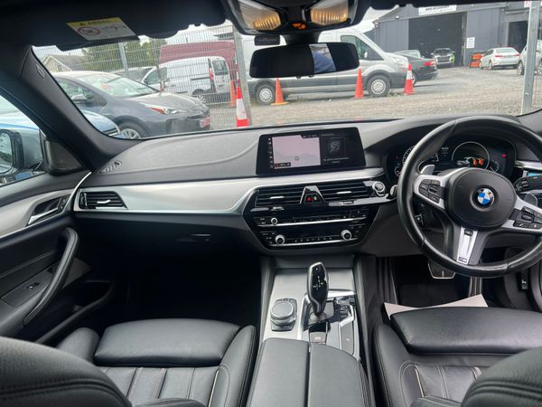 BMW 5-Series 2019 520d M-sports 362720899