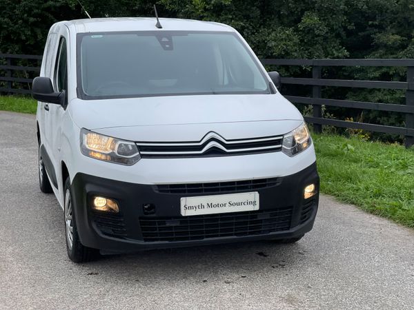 202 Citroen Berlingo Enterprise Spotless***** 362772544