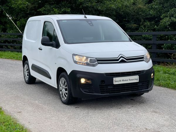 202 Citroen Berlingo Enterprise Spotless***** 362772545