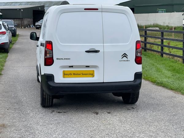 202 Citroen Berlingo Enterprise Spotless***** 362772556