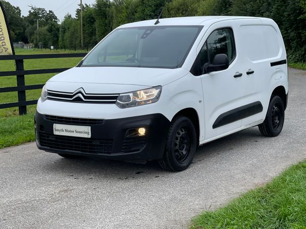 202 Citroen Berlingo Enterprise Spotless***** 362772550