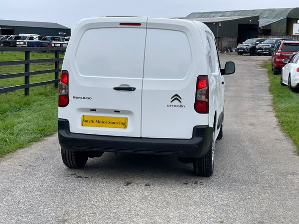 202 Citroen Berlingo Enterprise Spotless***** 362772553