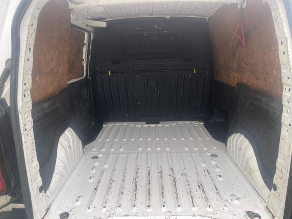 202 Citroen Berlingo Enterprise Spotless***** 362772566