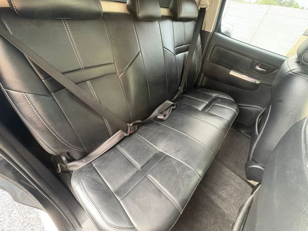 2014 Toyota Hilux Invincible 3.0 D4D Crewcab 362792807