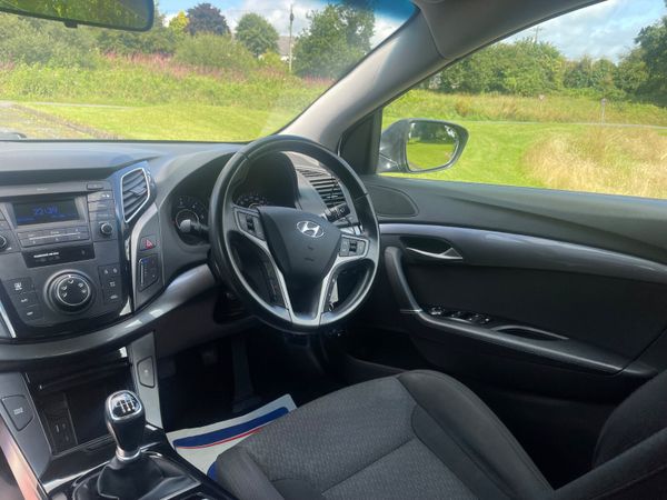 Hyundai i40 2018 , low milage , new clutch 362820918